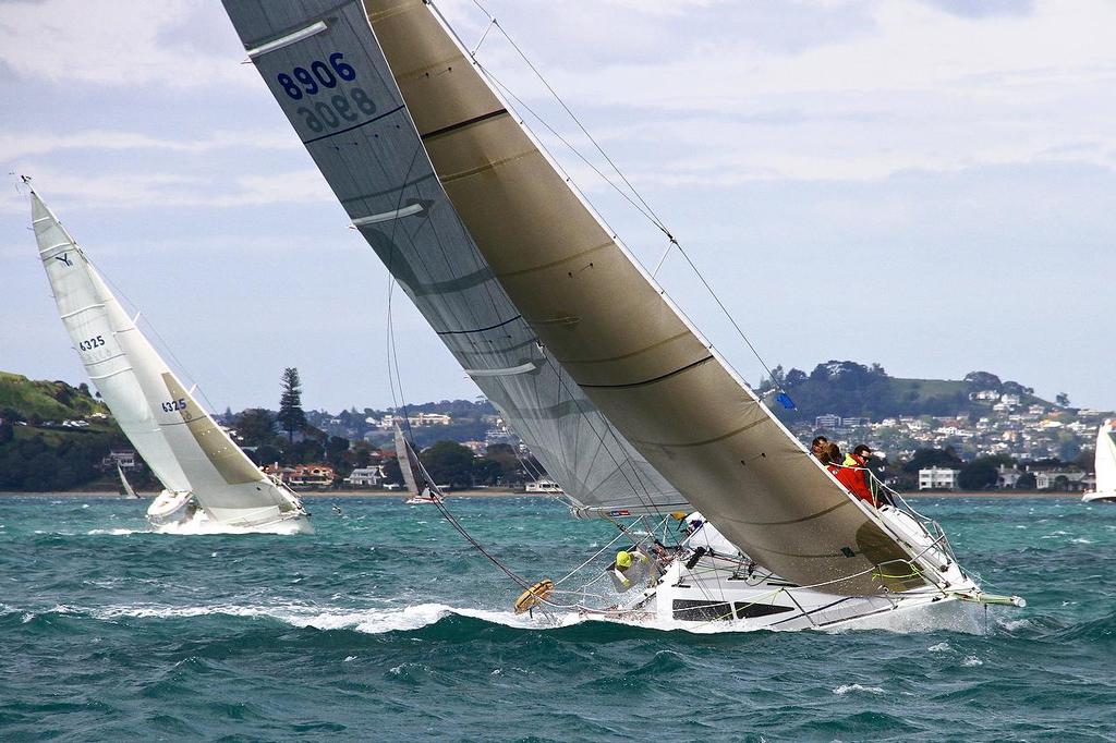 Start of Coastal Classic 2013, Waitemata Harbour, October 25, 2013 © Richard Gladwell www.photosport.co.nz
